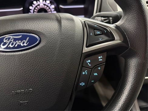 Used 2020 Ford Fusion SE FWD image 22