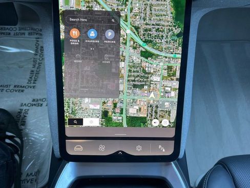 Used 2024 Lucid Air Touring image 34