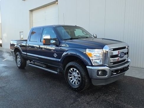 Used 2015 Ford F250 Lariat w/ Chrome Package image 7