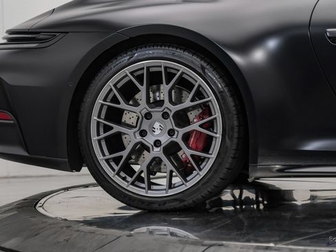 Used 2025 Porsche 911 Carrera S RWD image 86