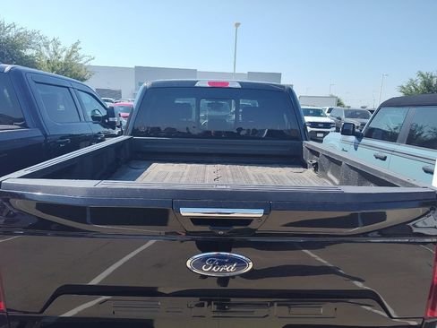 Used 2019 Ford F150 Lariat w/ Equipment Group 502A Luxury AWD/4WD image 6