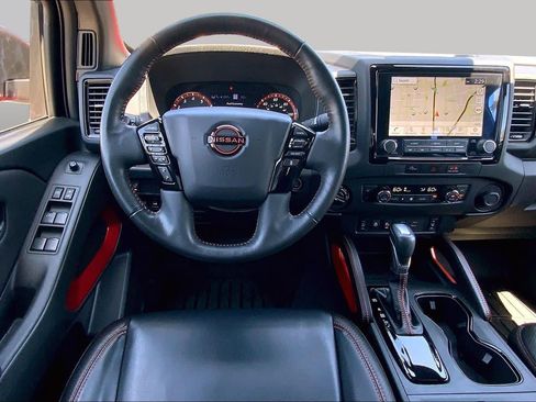 Used 2023 Nissan Frontier PRO-4X w/ Pro-4X Premium Package AWD/4WD image 5