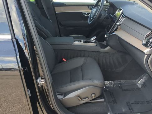 Certified 2026 Volvo XC90 B6 Plus AWD/4WD image 20