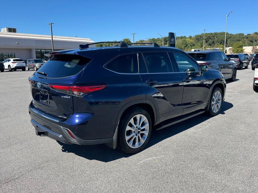 Used 2022 Toyota Highlander Limited AWD/4WD image 5