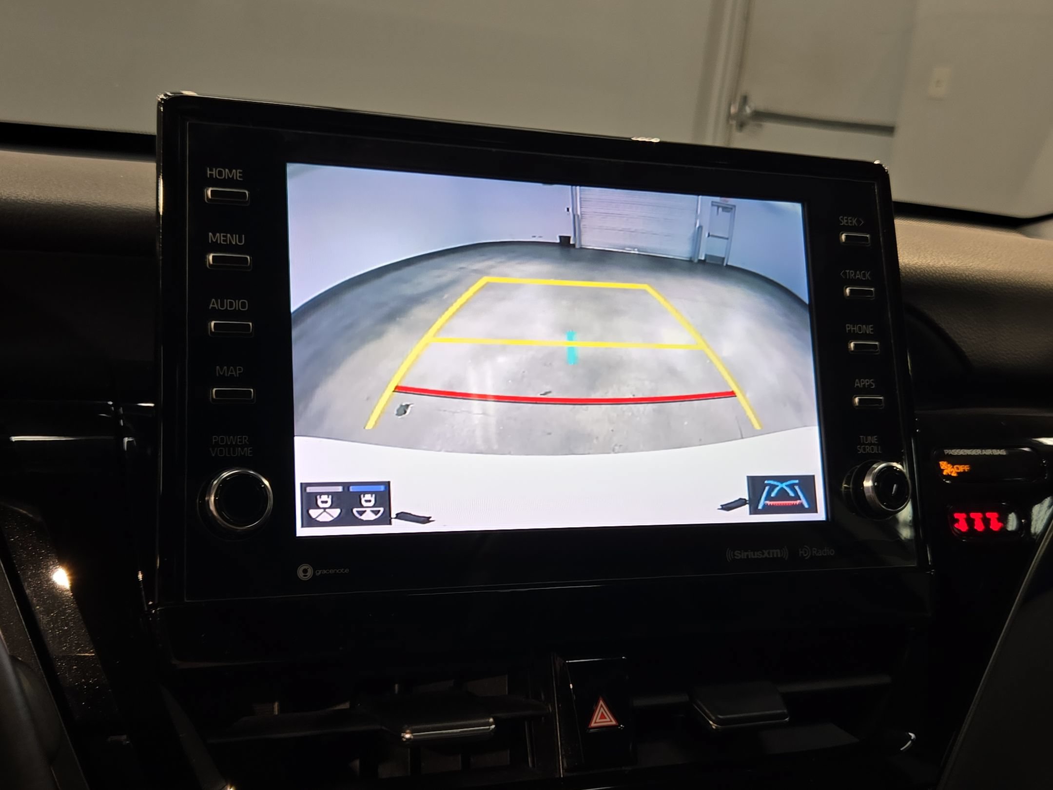 Used 2021 Toyota Camry XSE FWD image 31