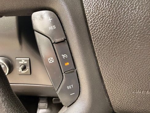 Used 2017 GMC Savana 2500 LT w/ LT Preferred Equipment Group RWD image 28