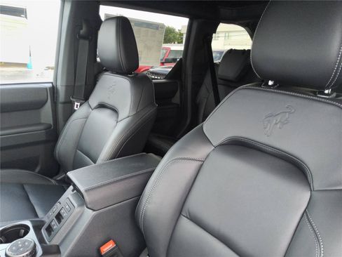New 2026 Ford Bronco Outer Banks w/ Sasquatch Package AWD/4WD image 14