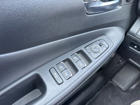 Certified 2023 Hyundai Santa Fe Limited image 32