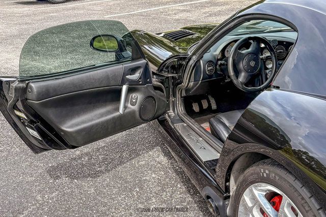 Used 2006 Dodge Viper SRT-10 RWD image 23