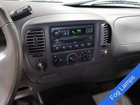 Used 2004 Ford F150 XLT AWD/4WD image 4