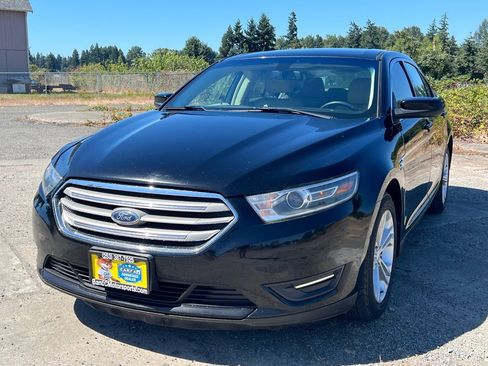 Used 2017 Ford Taurus SEL w/ Equipment Group 201A image 4