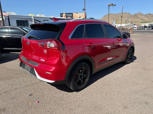 Used 2017 Kia Niro LX FWD image 5