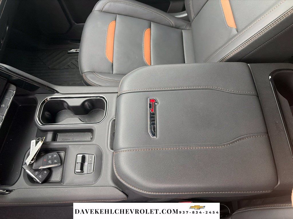 Used 2026 GMC Sierra 2500 AT4 w/ AT4 Premium Plus Package AWD/4WD image 19