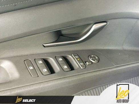 Used 2024 Hyundai Elantra SEL FWD image 19