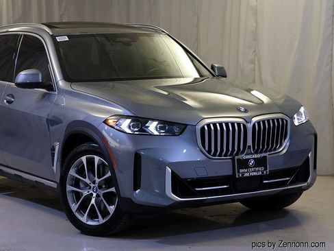 Certified 2024 BMW X5 xDrive50e w/ Premium Package AWD/4WD image 2