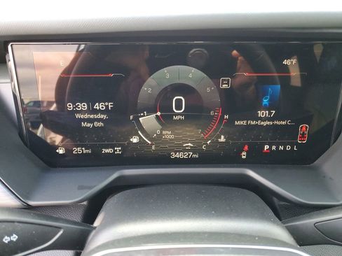 Certified 2024 GMC Acadia AT4 w/ Luxury Package AWD/4WD image 12