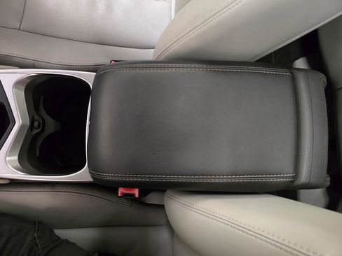 Used 2015 Cadillac SRX Luxury image 20