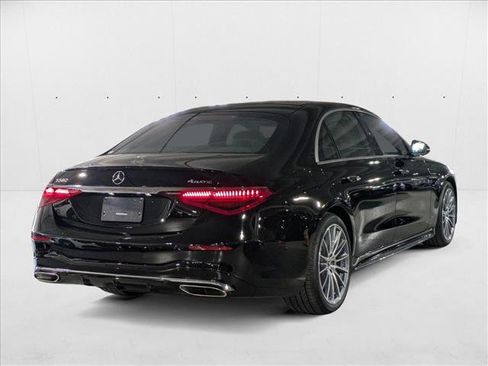 New 2025 Mercedes-Benz S 580 4MATIC Sedan image 2