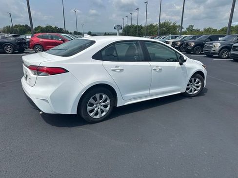 Used 2024 Toyota Corolla LE FWD image 3