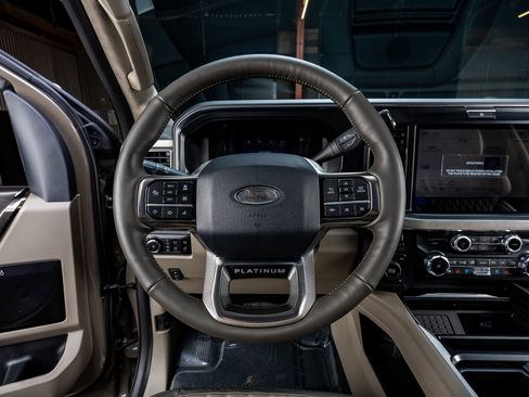 Used 2026 Ford F250 Platinum AWD/4WD image 19