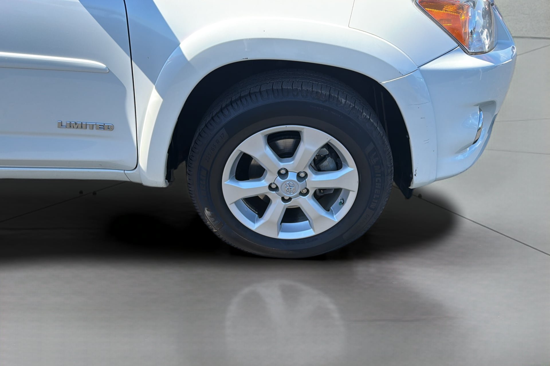 Used 2012 Toyota RAV4 Limited w/ Premium Plus Value Pkg AWD/4WD image 37