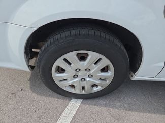 Used 2019 Dodge Grand Caravan SE w/ UConnect Hands-Free Group video 2