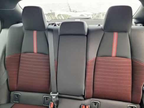 Used 2025 Toyota Corolla SE image 11