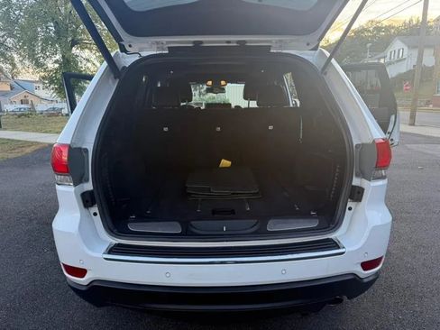 Used 2016 Jeep Grand Cherokee Limited image 32