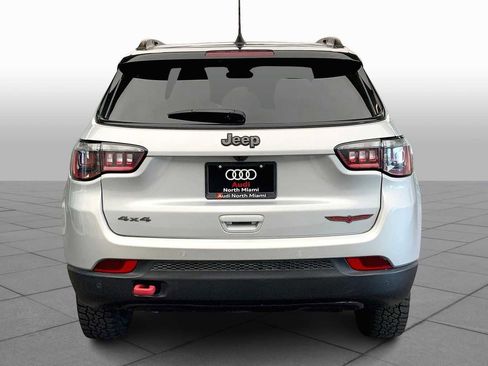 Used 2024 Jeep Compass Trailhawk image 4