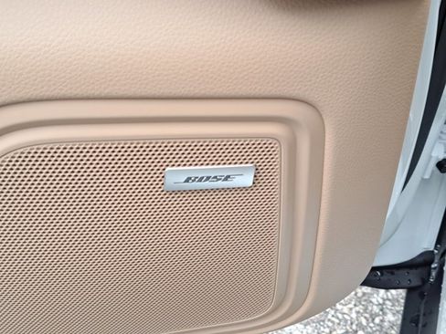 New 2026 Porsche Macan image 27