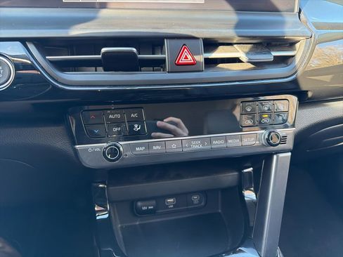Certified 2024 Kia Seltos S image 19