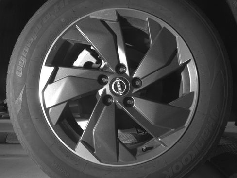 Used 2025 Nissan Rogue SV AWD/4WD image 15