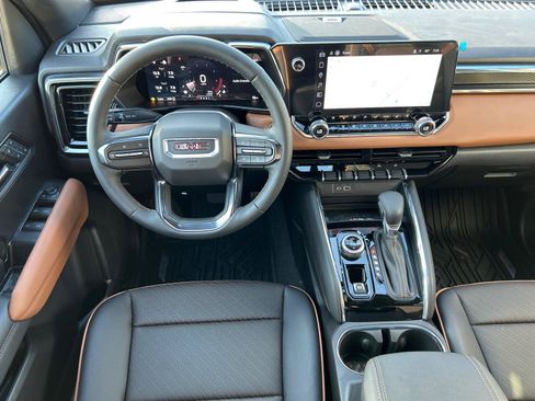 New 2026 GMC Canyon AT4 w/ Nightfall Edition AWD/4WD image 29