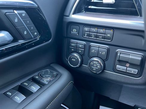 New 2026 Chevrolet Tahoe Premier AWD/4WD image 17