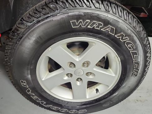 Used 2016 Jeep Wrangler Unlimited Sport w/ Quick Order Package 24S AWD/4WD image 6