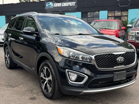 Used 2017 Kia Sorento EX AWD/4WD image 1