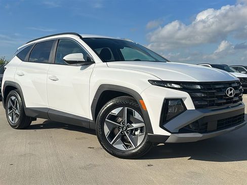 Used 2025 Hyundai Tucson SEL FWD image 5