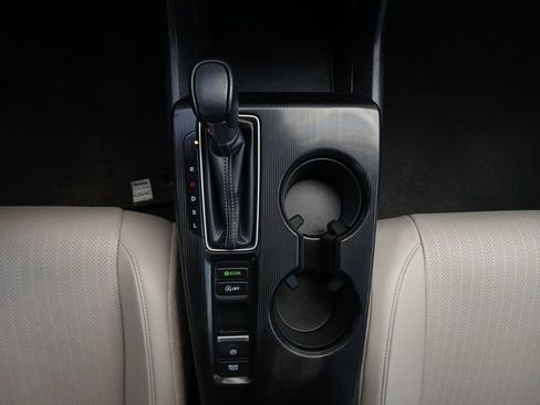 Used 2023 Honda Civic EX-L image 10