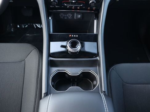 New 2025 Jeep Grand Cherokee Laredo w/ MOPAR Finishing Package image 32