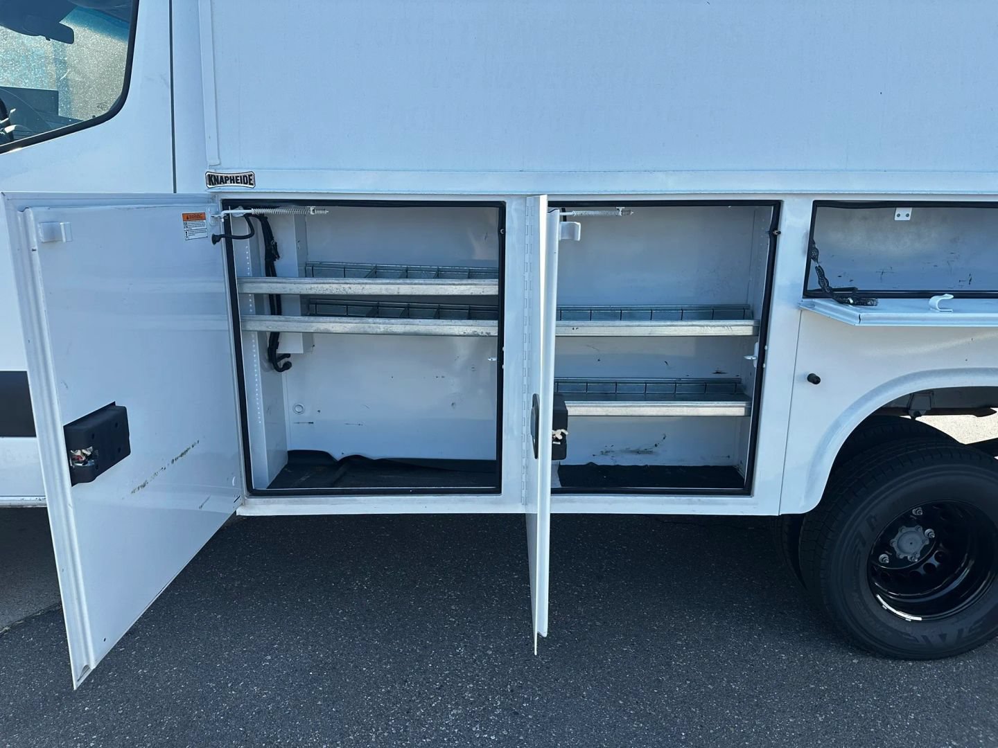 Used 2023 Mercedes-Benz Sprinter 3500 w/ Acoustic Package image 18