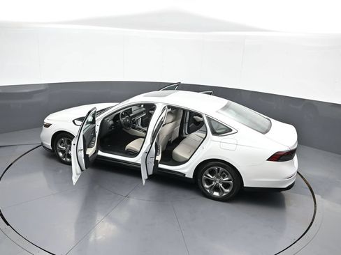 Certified 2024 Honda Accord EX-L image 43