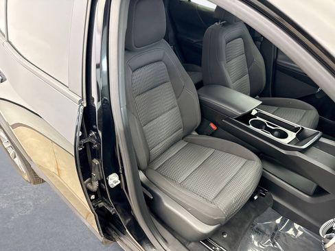 Used 2025 Chevrolet Equinox LT image 16