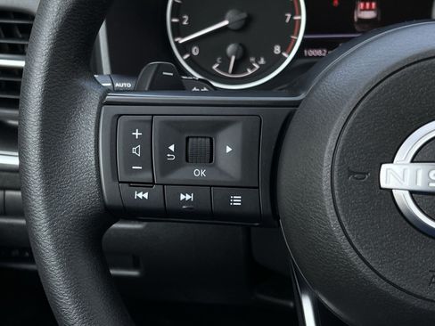 Used 2024 Nissan Rogue SV AWD/4WD image 24
