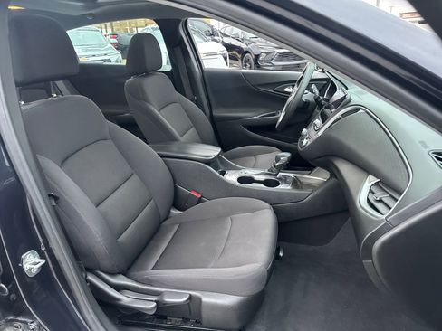 Used 2023 Chevrolet Malibu LT image 12