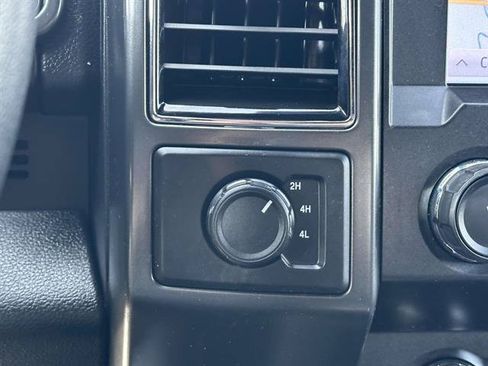 Used 2020 Ford F150 XLT w/ Equipment Group 302A Luxury AWD/4WD image 17