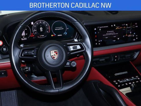 Used 2024 Porsche Cayenne image 20