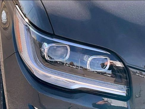 Used 2022 Lincoln Navigator Black Label image 30