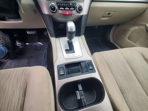 Used 2014 Subaru Outback 2.5i Premium image 18