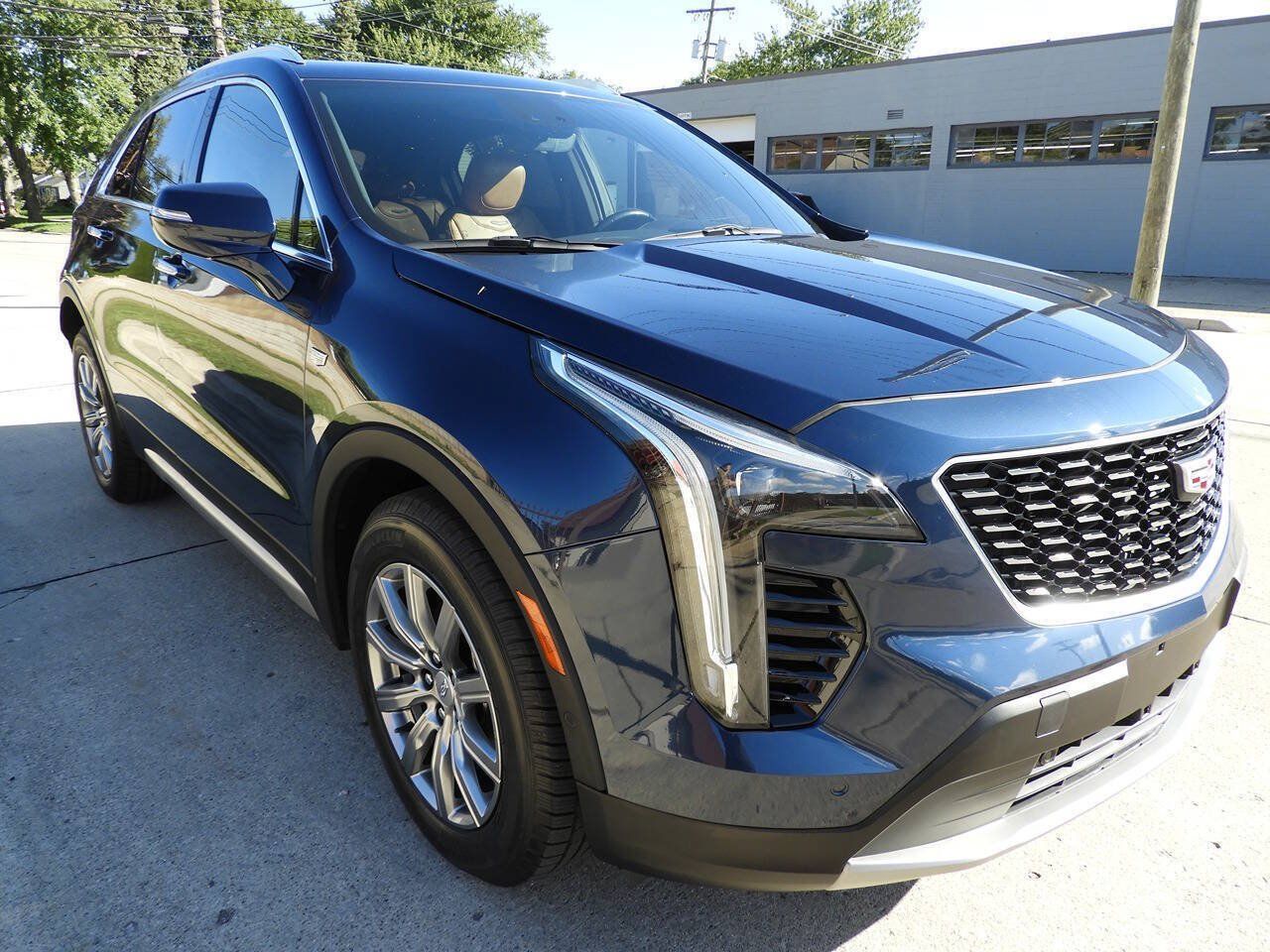Used 2019 Cadillac XT4 Premium Luxury AWD/4WD image 10