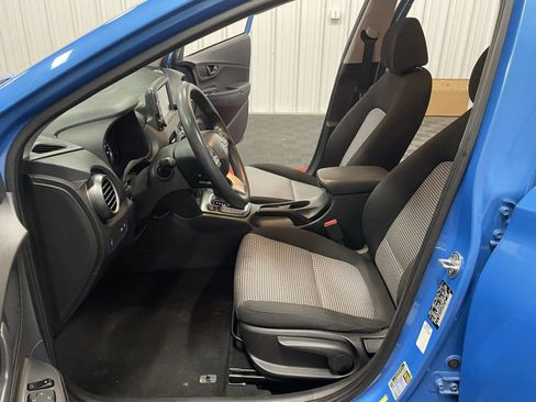 Used 2020 Hyundai Kona SE image 32
